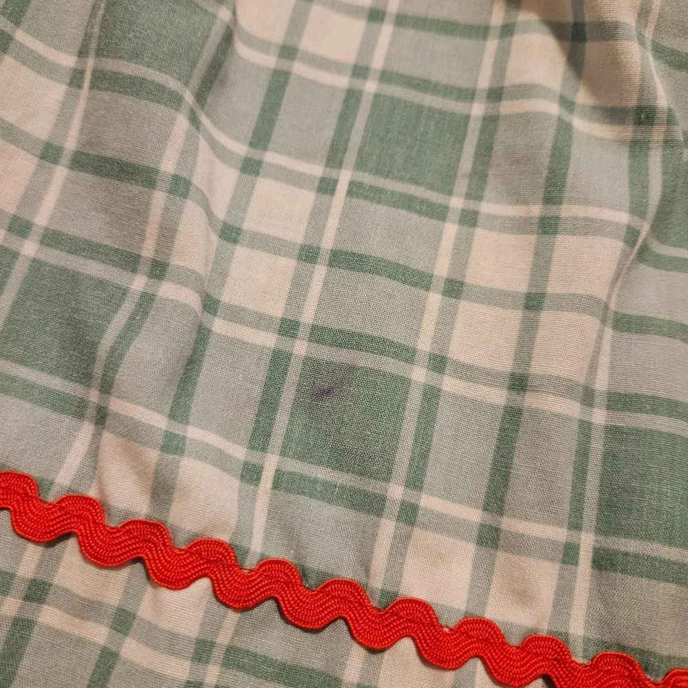 Marie Nicole Smocked Farm Dress Girls Size‎ Small 2T Green Plaid Barn Tractor